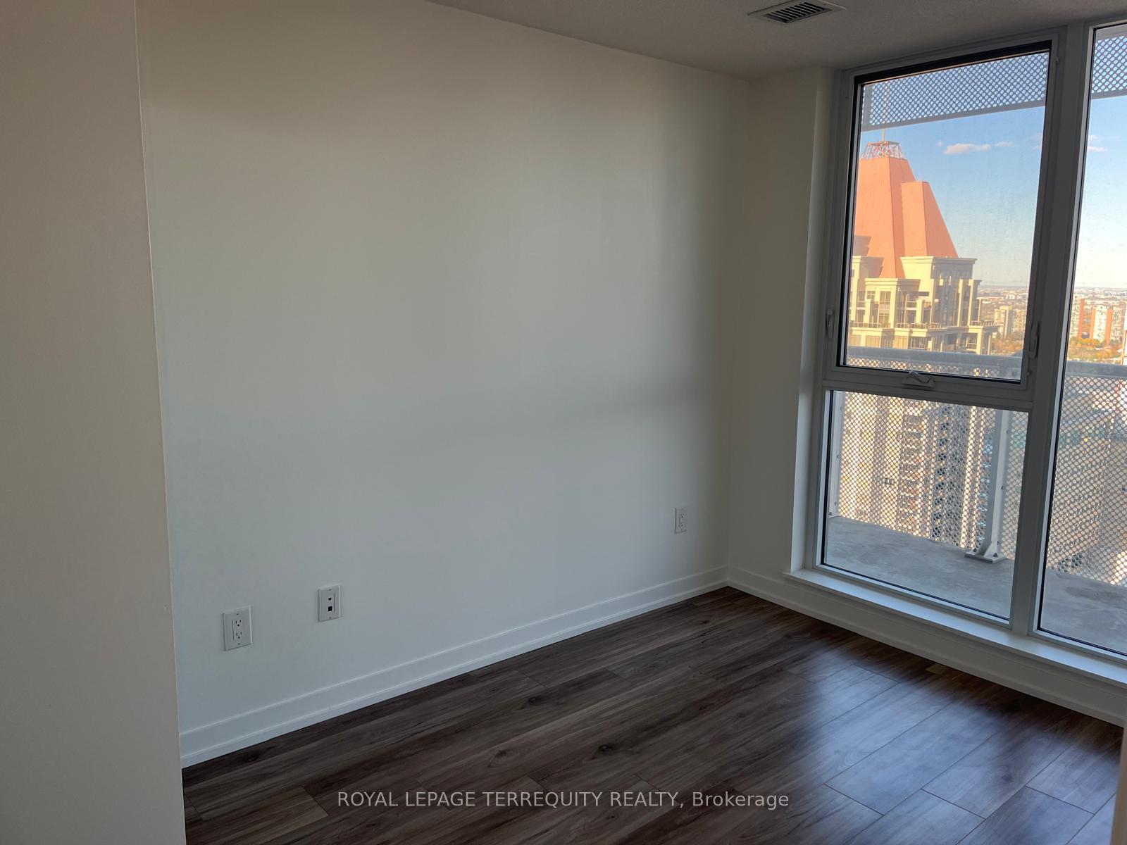 Photo 3 of Unit 2908, 4065 Confederation Parkway, Mississauga, City Centre — HOMEH