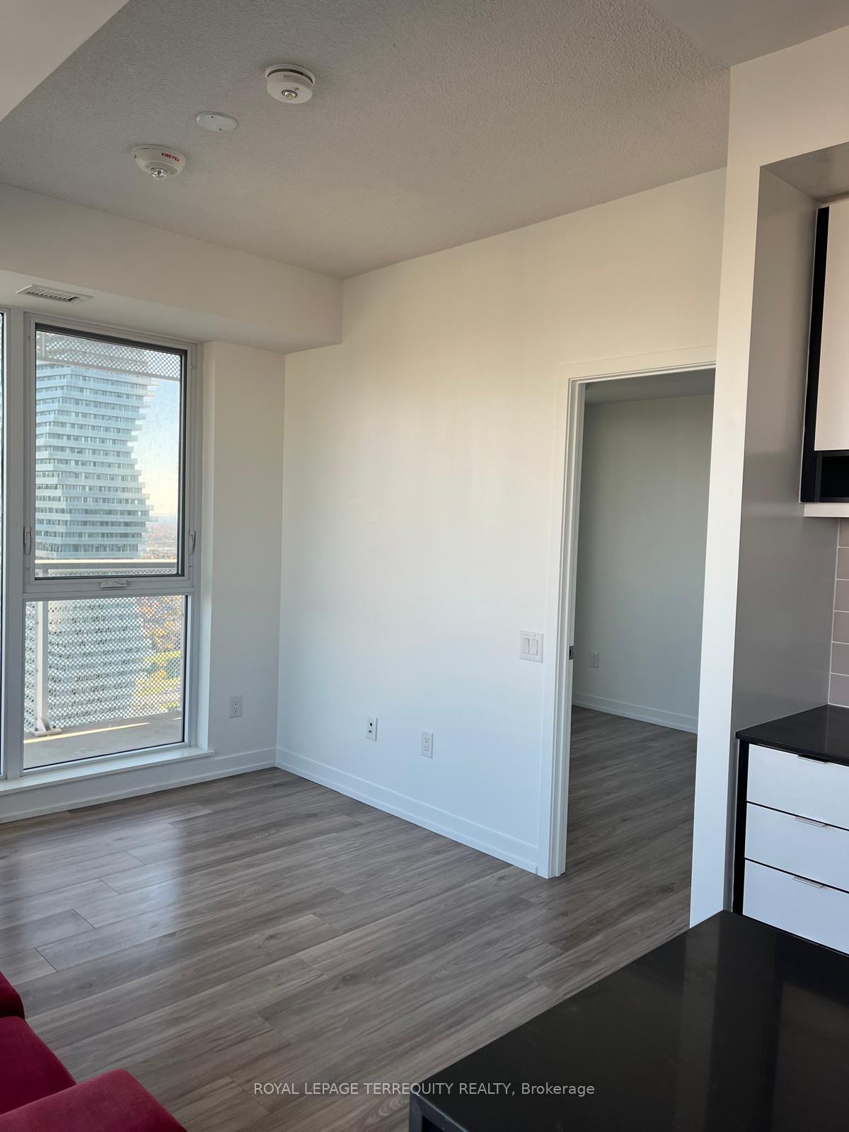 Photo 10 of Unit 2908, 4065 Confederation Parkway, Mississauga, City Centre — HOMEH