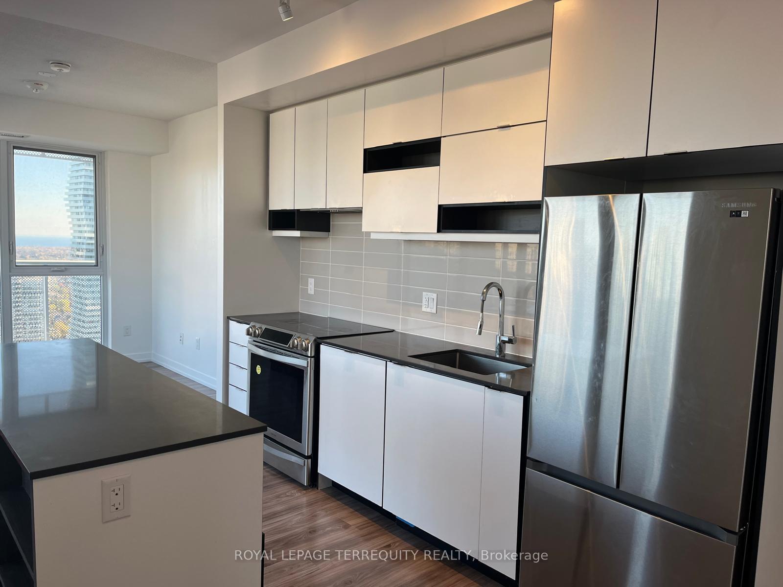 Photo 14 of Unit 2908, 4065 Confederation Parkway, Mississauga, City Centre — HOMEH