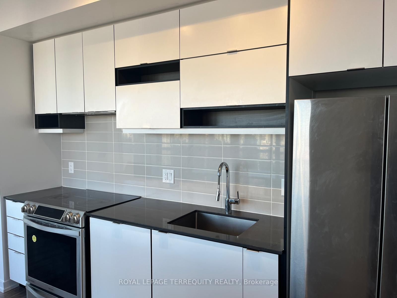 Photo 18 of Unit 2908, 4065 Confederation Parkway, Mississauga, City Centre — HOMEH