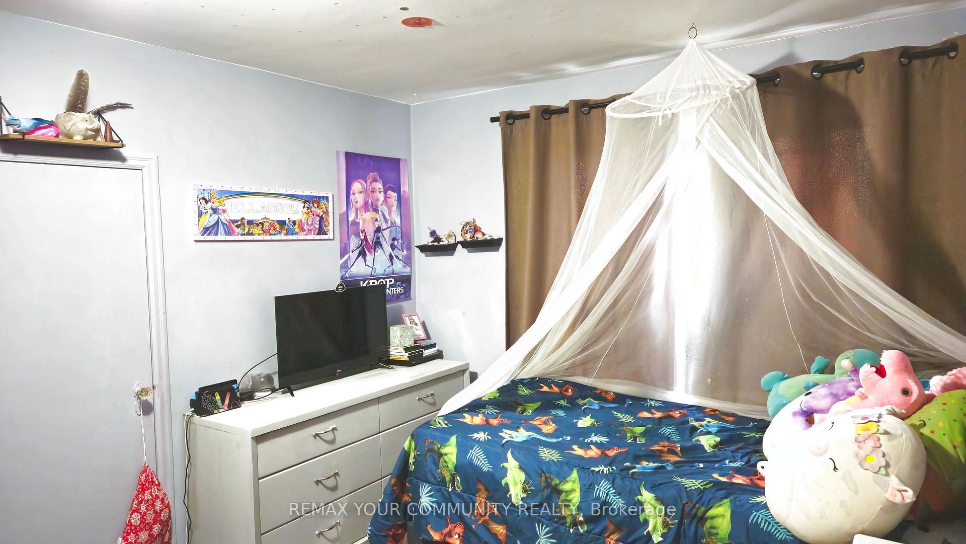 Photo 11 of 520 Cromwell Avenue, Oshawa, Vanier — HOMEH