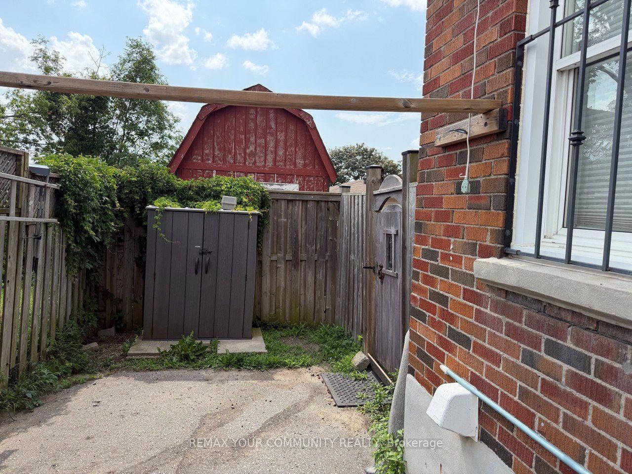 Photo 20 of 520 Cromwell Avenue, Oshawa, Vanier — HOMEH