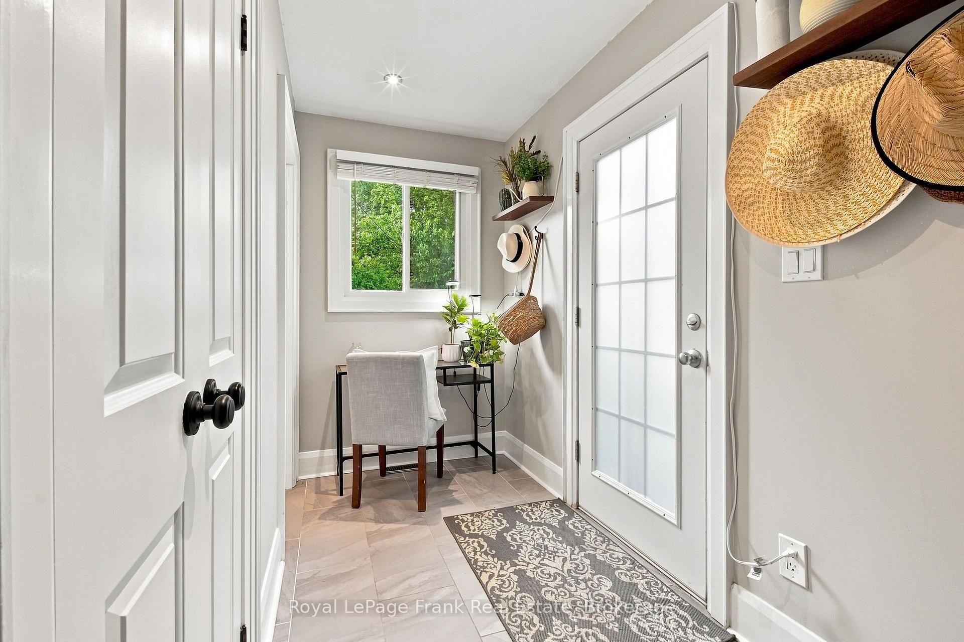 Photo 17 of 44 Mclaughlin Boulevard, Oshawa, O'Neill — HOMEH