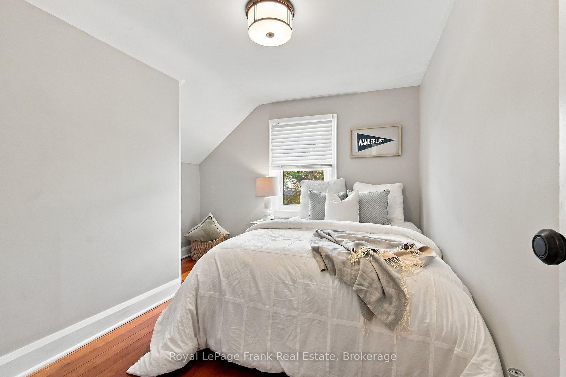 Photo 29 of 44 Mclaughlin Boulevard, Oshawa, O'Neill — HOMEH