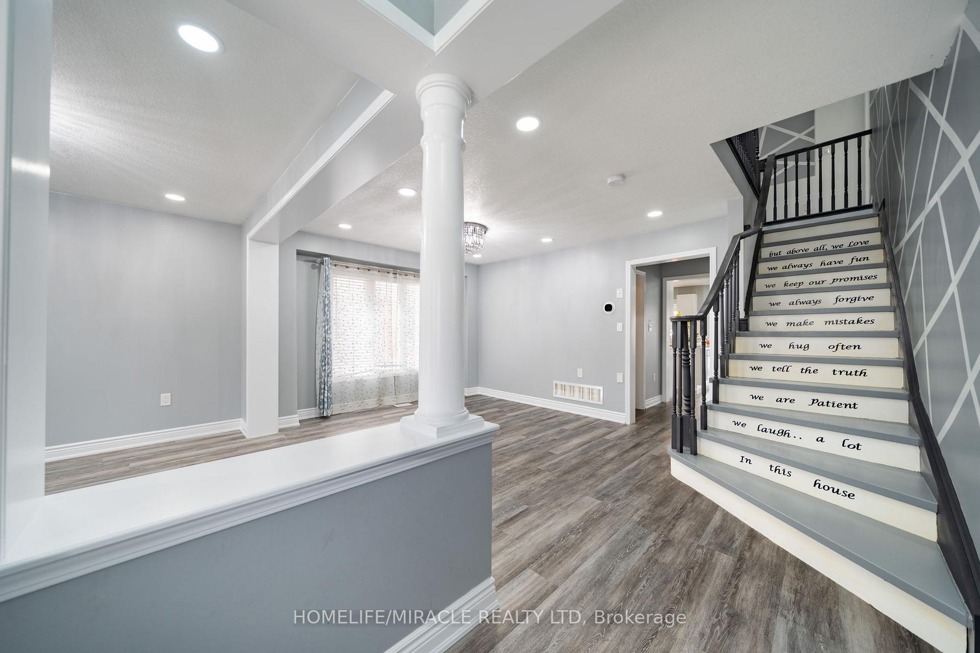 Photo 5 of Unit Upper, 151 Baldwin Drive, Cambridge, Silver Heights — HOMEH