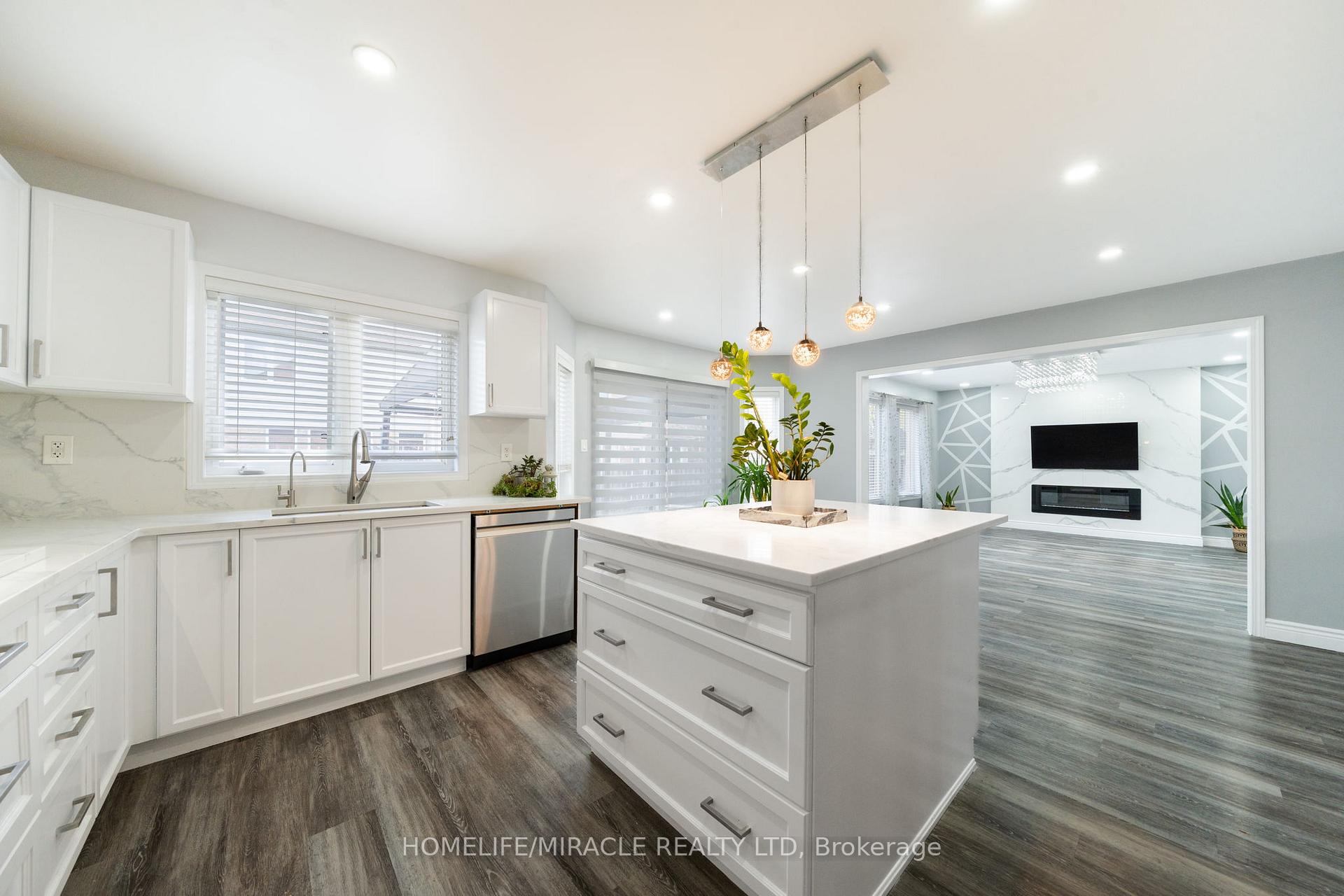 Photo 16 of Unit Upper, 151 Baldwin Drive, Cambridge, Silver Heights — HOMEH
