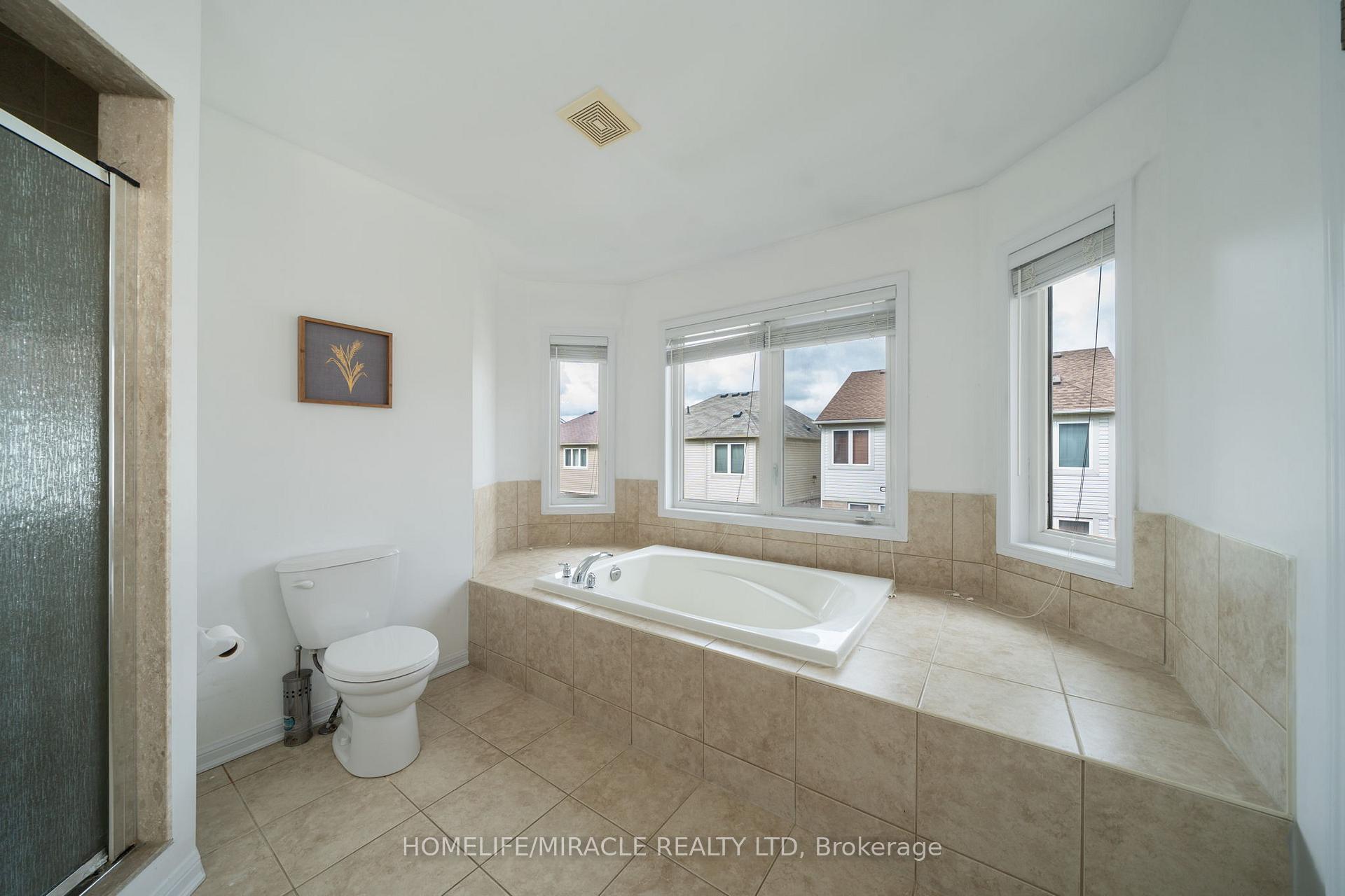 Photo 23 of Unit Upper, 151 Baldwin Drive, Cambridge, Silver Heights — HOMEH