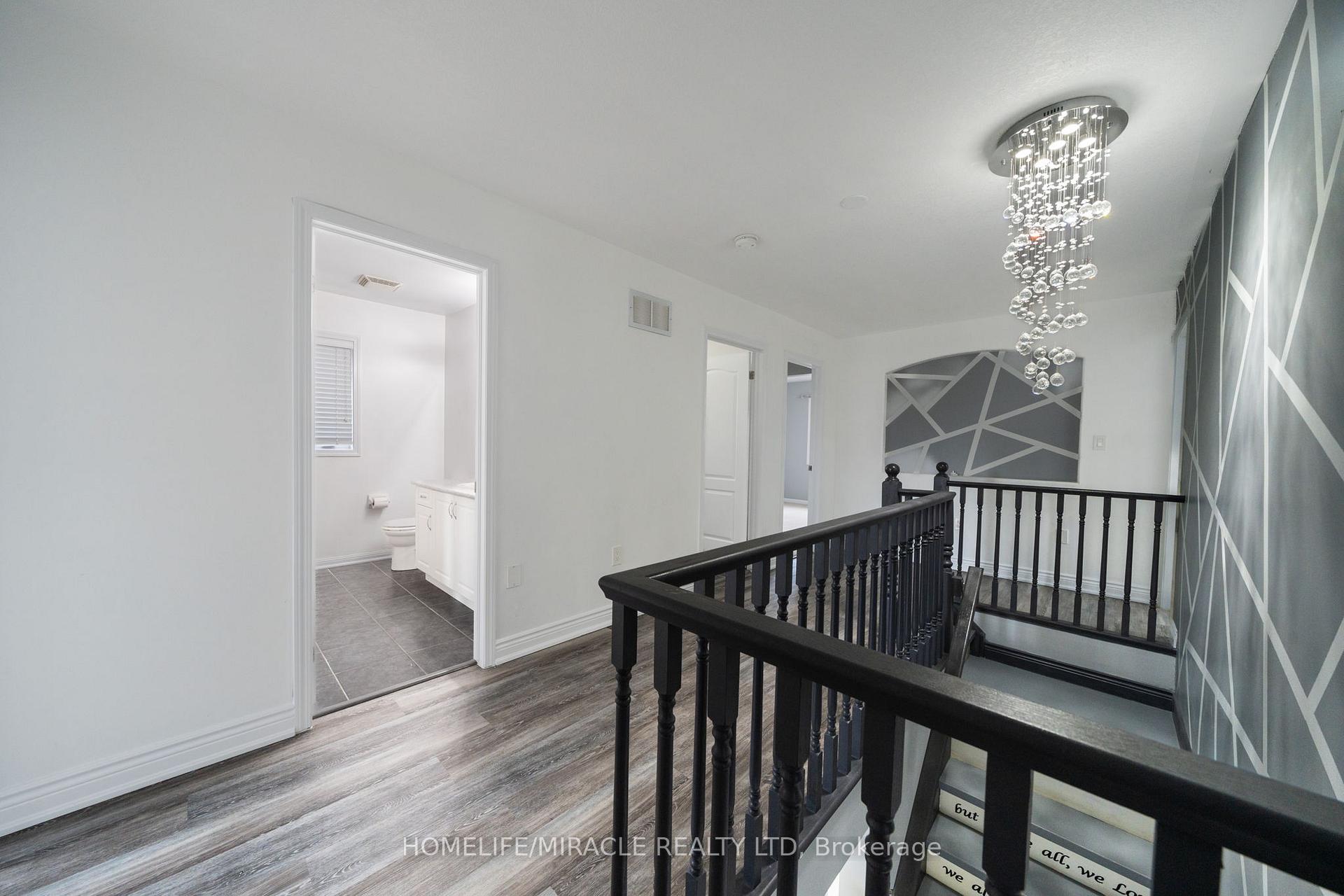 Photo 24 of Unit Upper, 151 Baldwin Drive, Cambridge, Silver Heights — HOMEH