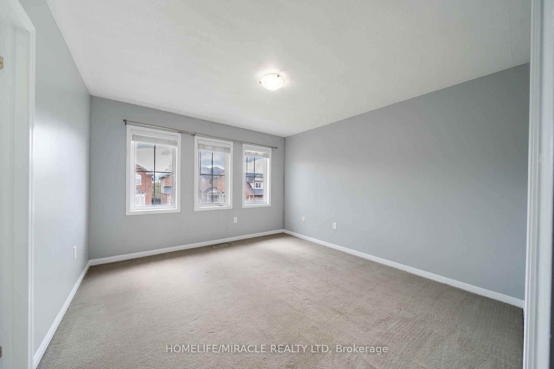 Photo 26 of Unit Upper, 151 Baldwin Drive, Cambridge, Silver Heights — HOMEH