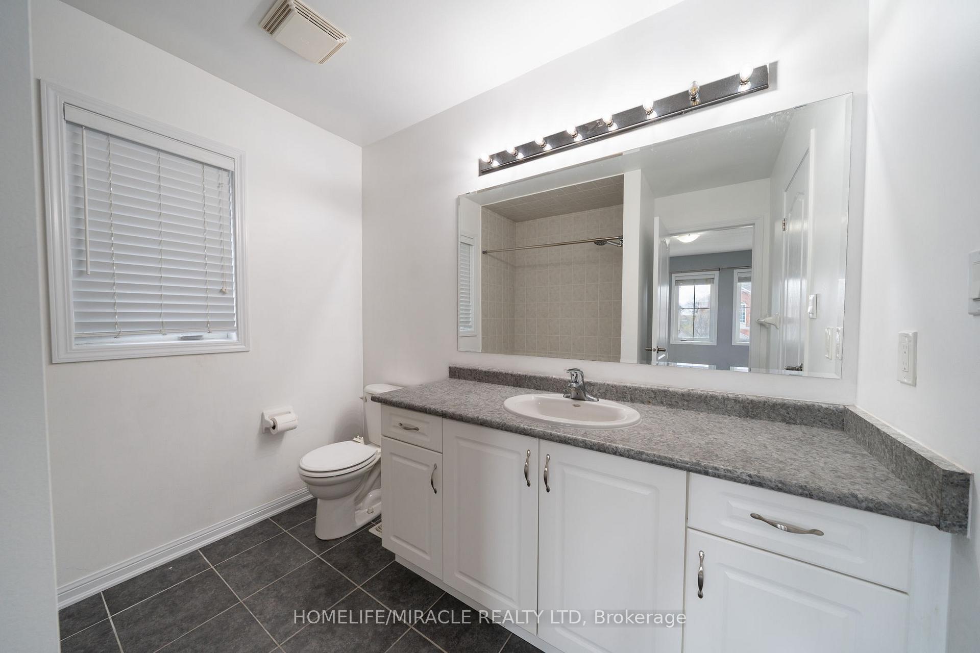 Photo 28 of Unit Upper, 151 Baldwin Drive, Cambridge, Silver Heights — HOMEH