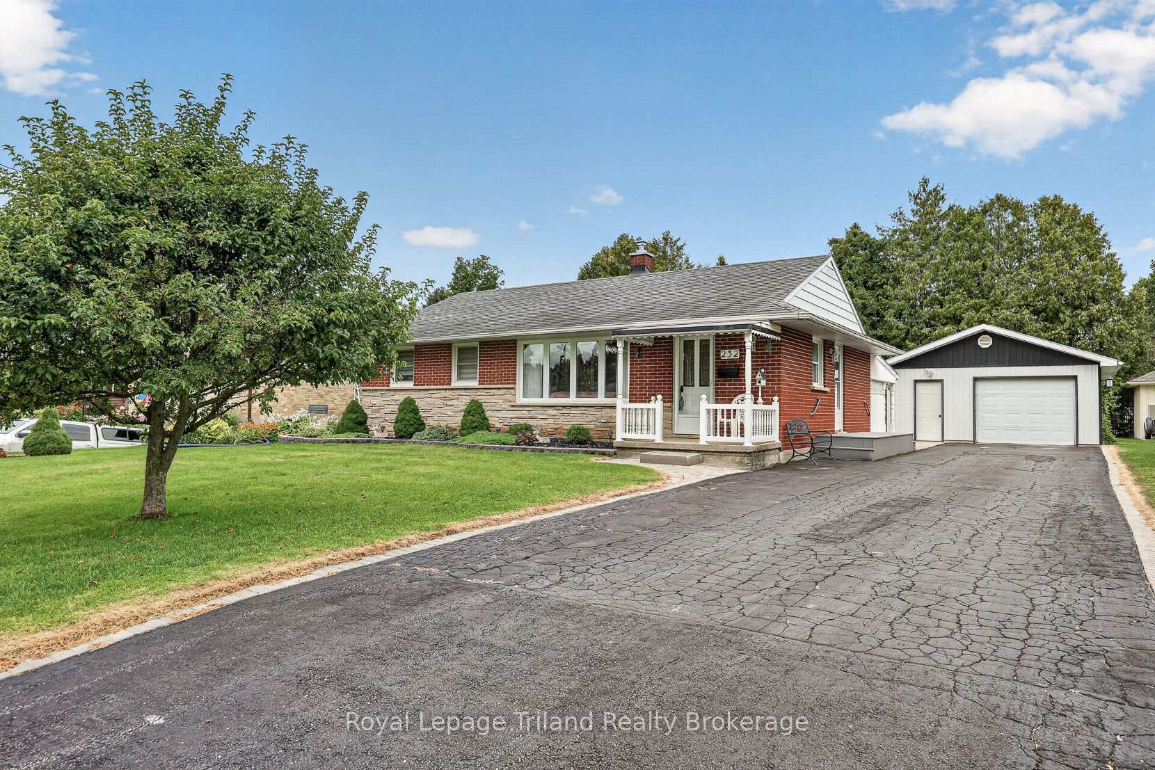Photo 3 of 232 Washington Street, Zorra, Thamesford — HOMEH