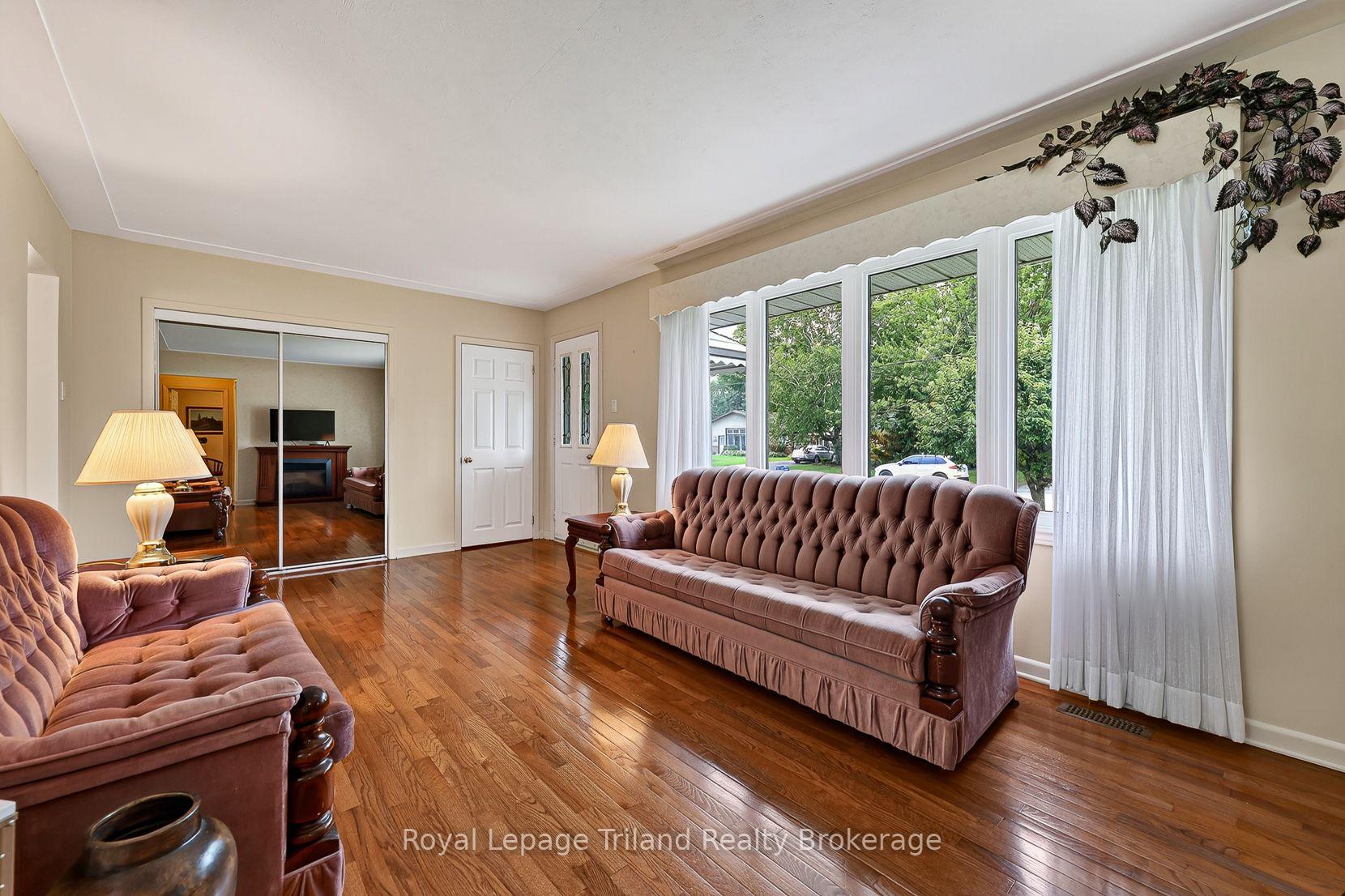 Photo 10 of 232 Washington Street, Zorra, Thamesford — HOMEH