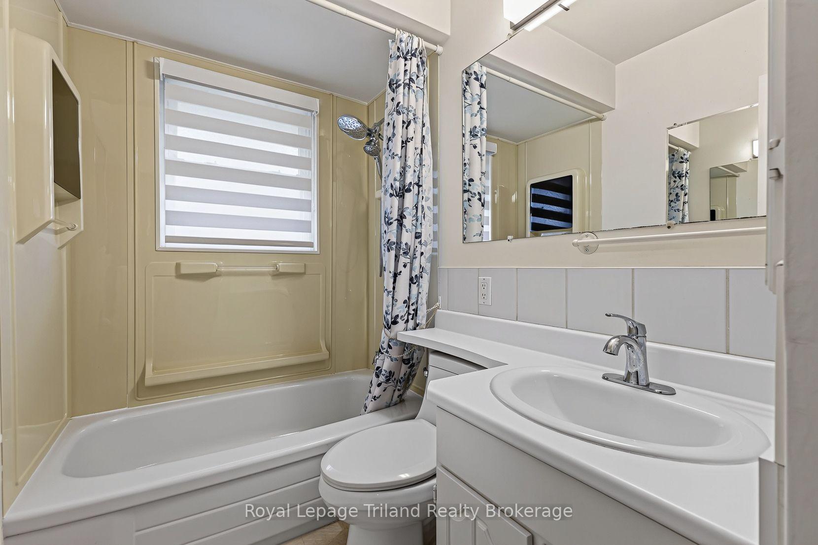 Photo 24 of 232 Washington Street, Zorra, Thamesford — HOMEH