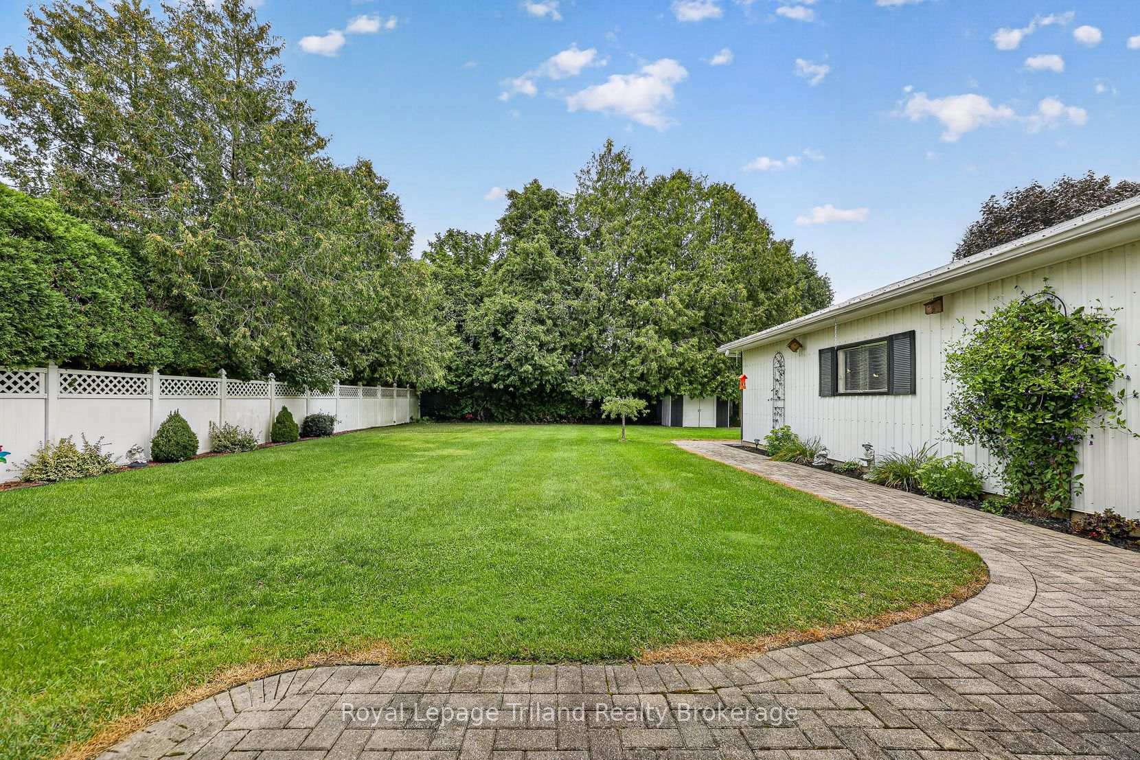 Photo 39 of 232 Washington Street, Zorra, Thamesford — HOMEH