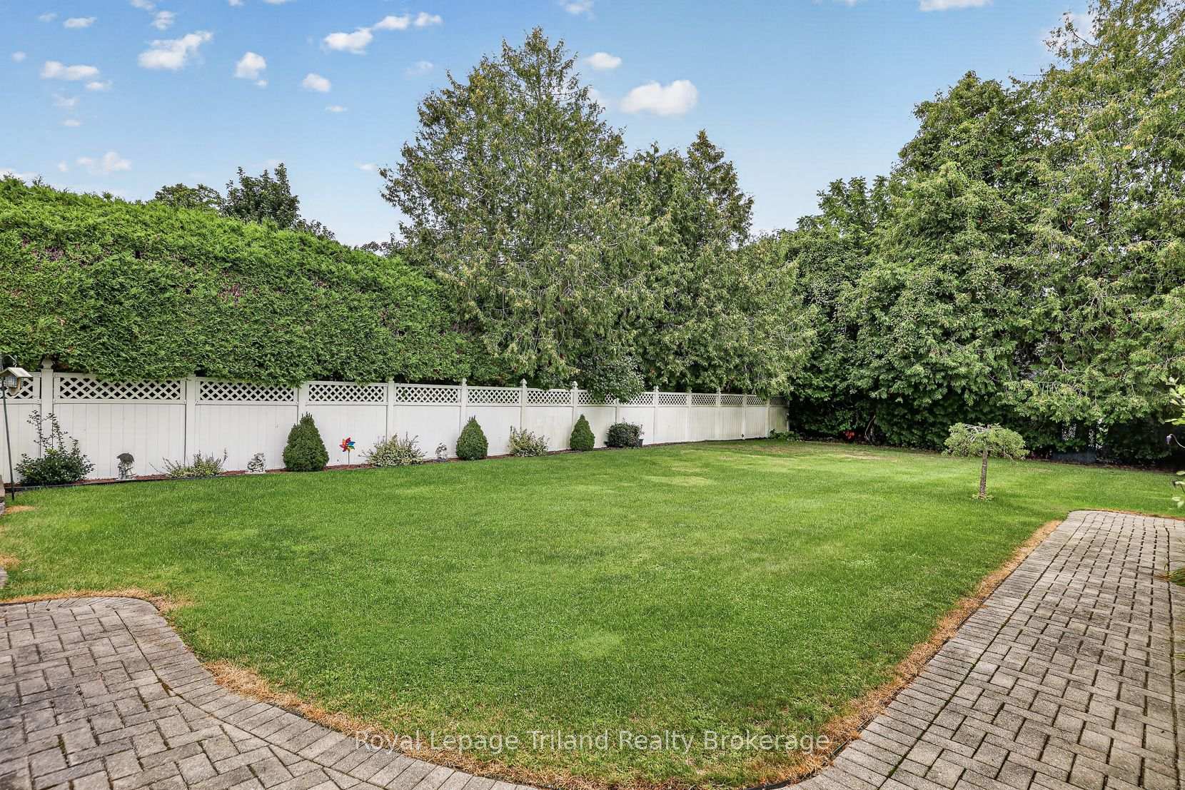 Photo 40 of 232 Washington Street, Zorra, Thamesford — HOMEH
