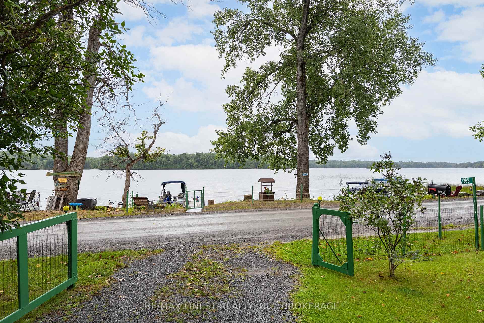 Photo 4 of 1263 White Lake Road, Frontenac, Frontenac South — HOMEH