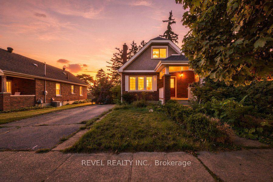 Photo 2 of 26 Abigail Avenue, Brantford, Holmesdale-Lansdowne — HOMEH
