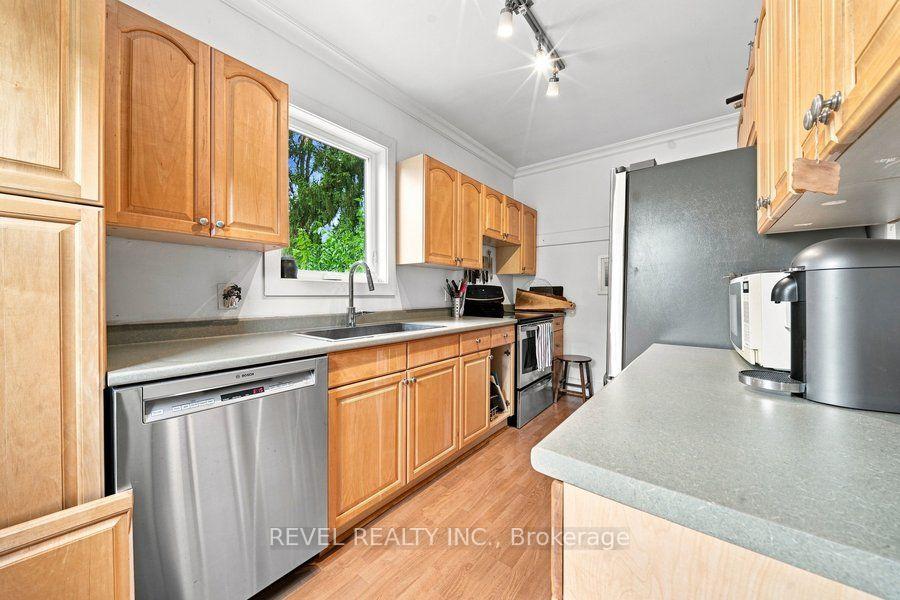 Photo 20 of 26 Abigail Avenue, Brantford, Holmesdale-Lansdowne — HOMEH