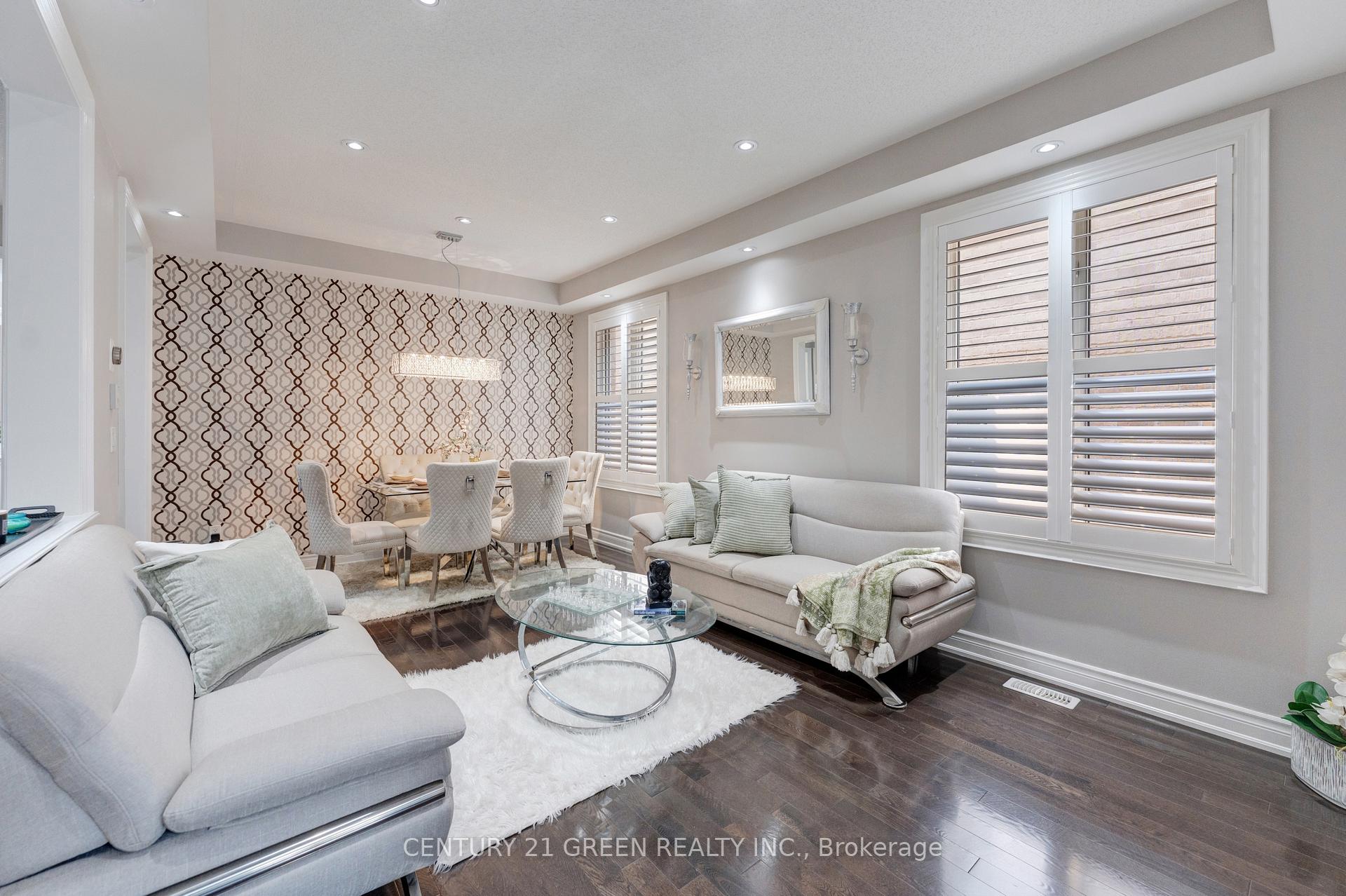 Photo 8 of 3 Lisson Crescent, Brampton, Credit Valley — HOMEH