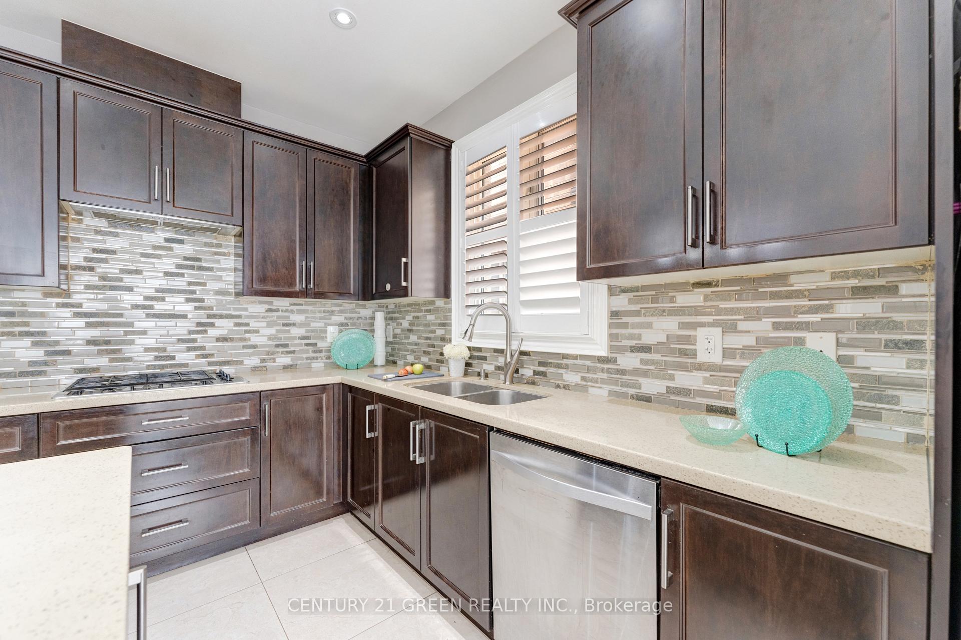 Photo 17 of 3 Lisson Crescent, Brampton, Credit Valley — HOMEH
