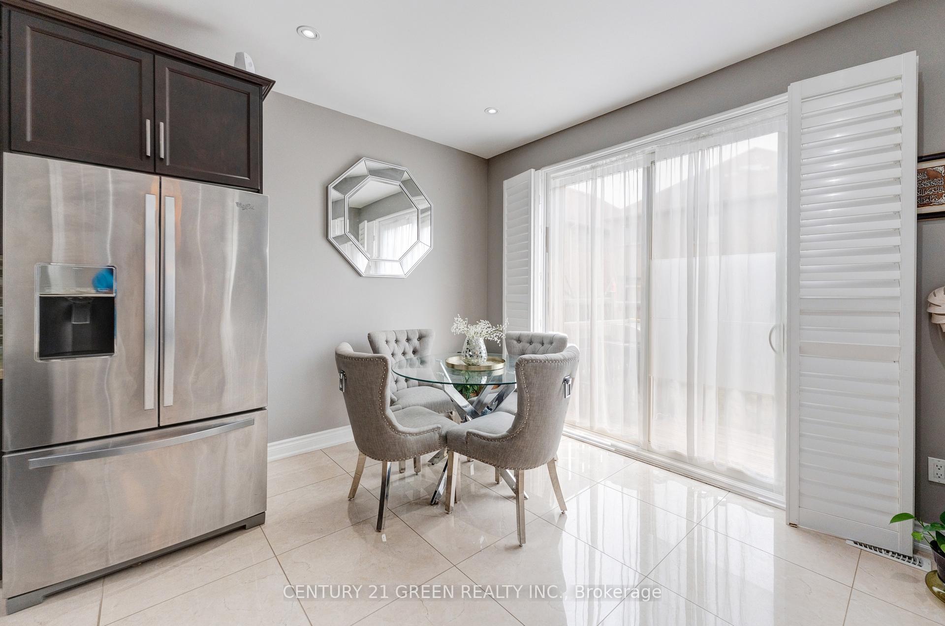 Photo 21 of 3 Lisson Crescent, Brampton, Credit Valley — HOMEH