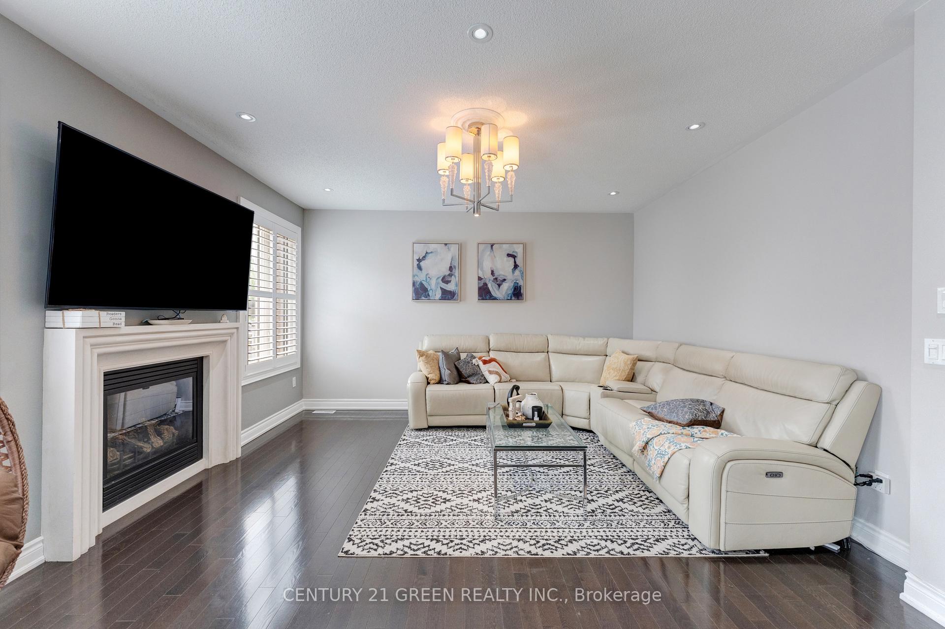 Photo 23 of 3 Lisson Crescent, Brampton, Credit Valley — HOMEH
