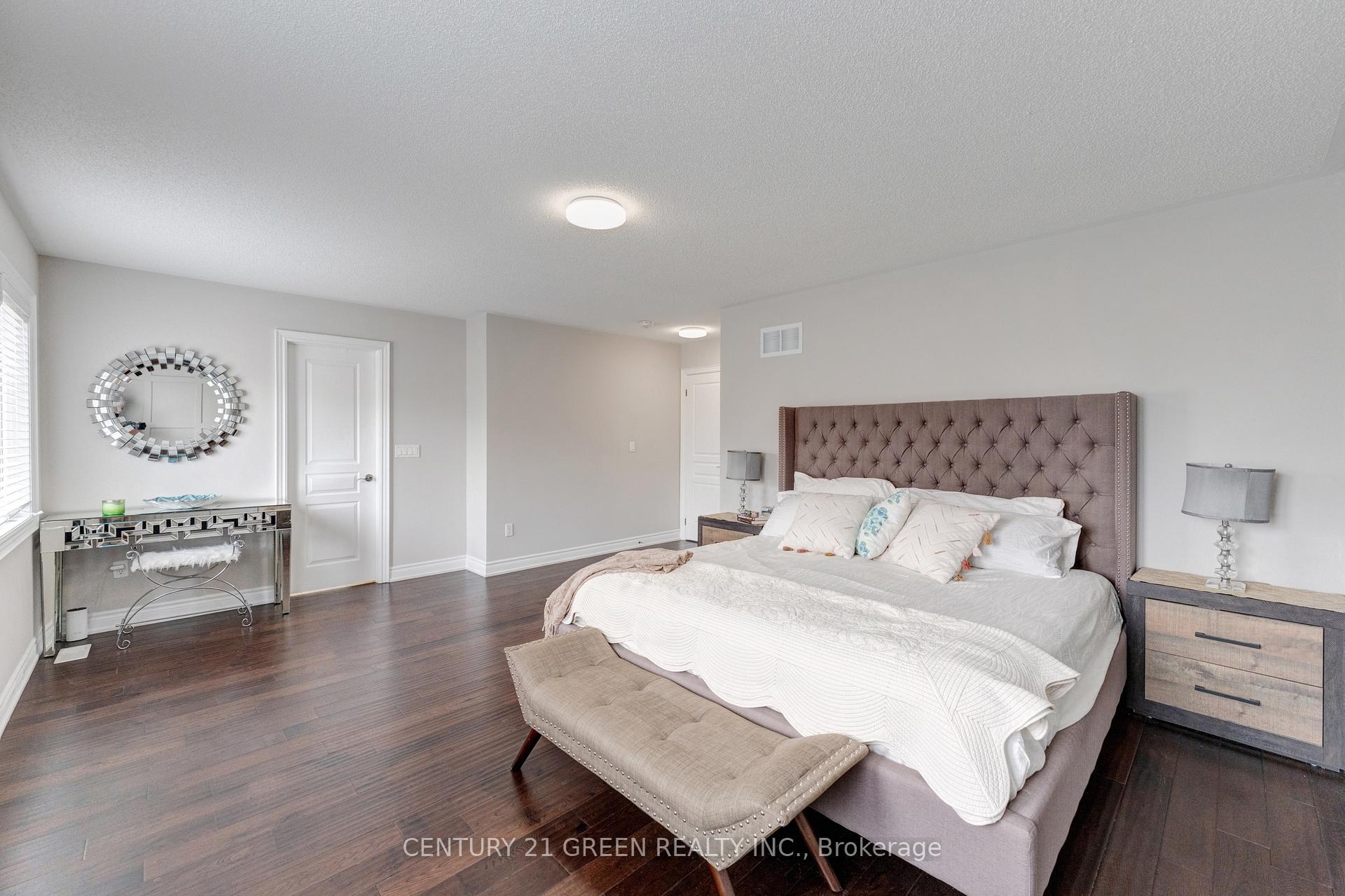 Photo 33 of 3 Lisson Crescent, Brampton, Credit Valley — HOMEH