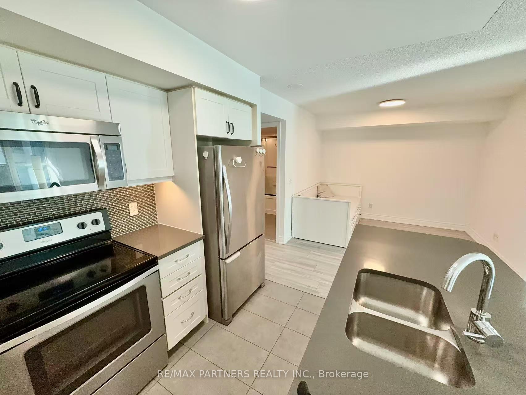 Photo 7 of Unit 1715, 19 Grand Trunk Crescent, Toronto, Waterfront Communities — HOMEH