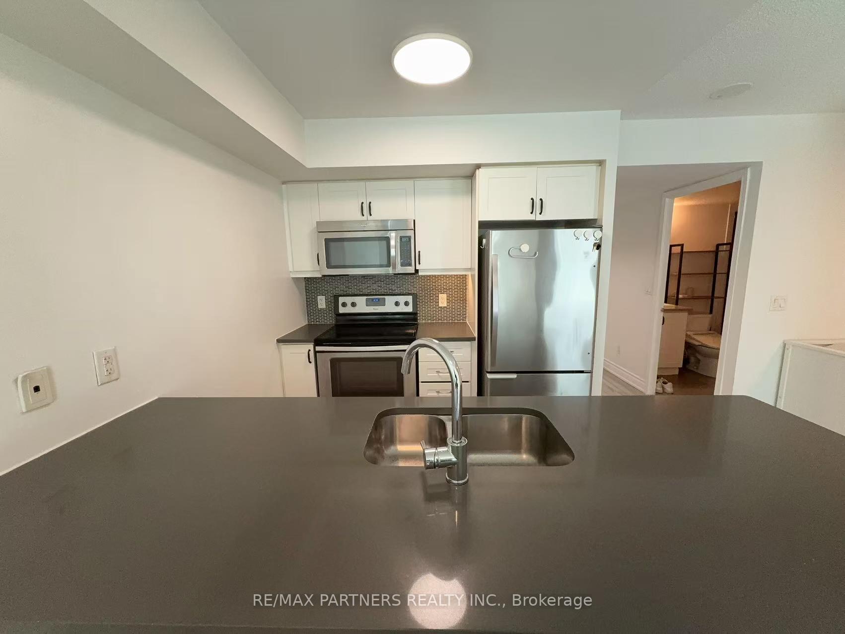 Photo 8 of Unit 1715, 19 Grand Trunk Crescent, Toronto, Waterfront Communities — HOMEH