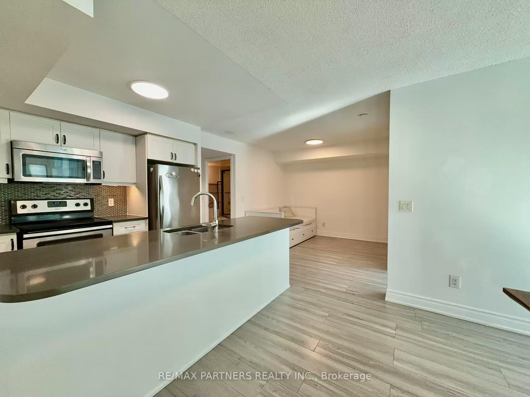 Photo 9 of Unit 1715, 19 Grand Trunk Crescent, Toronto, Waterfront Communities — HOMEH