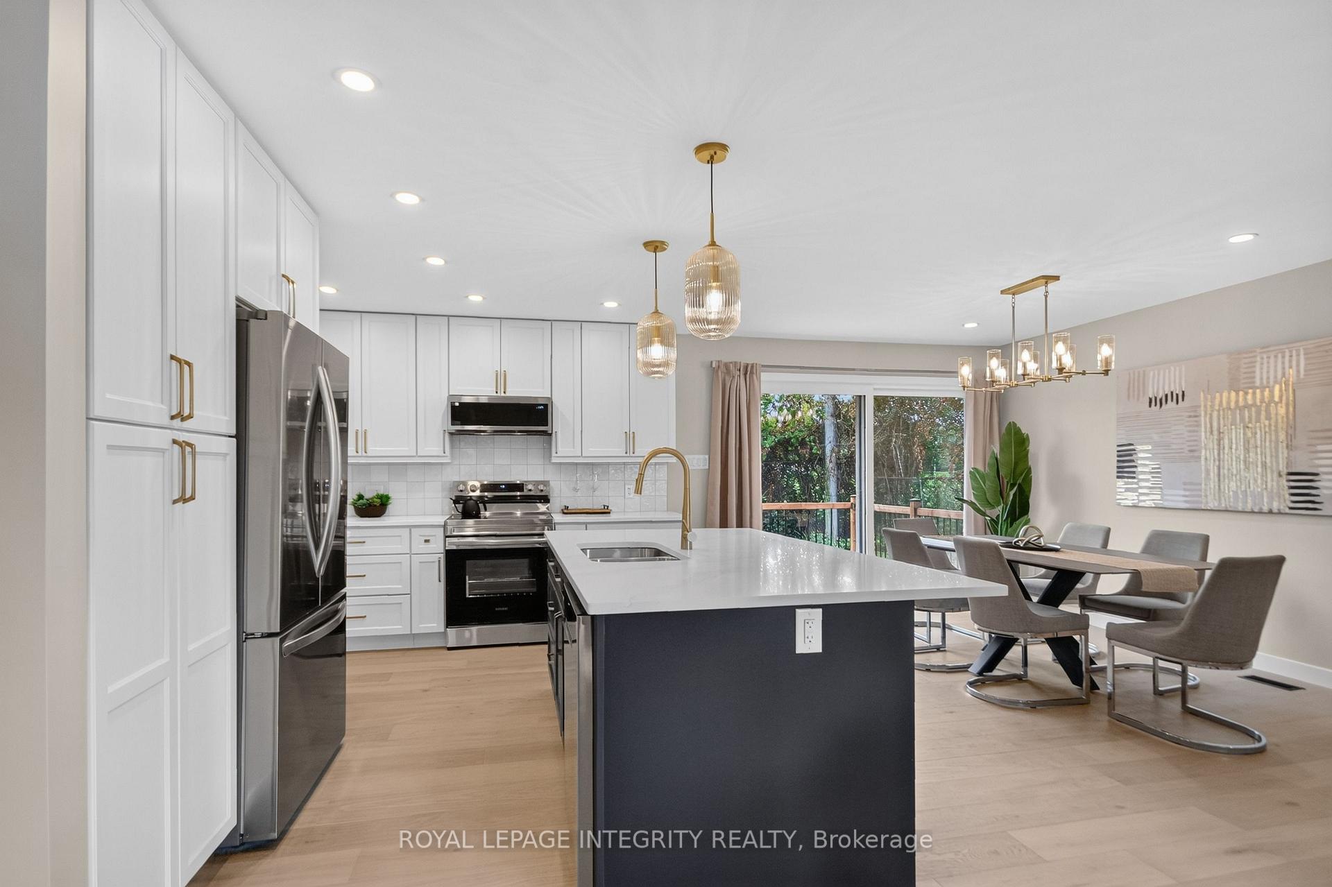 Photo 10 of 2698 Ulster Crescent, Ottawa, Riverside Park — HOMEH