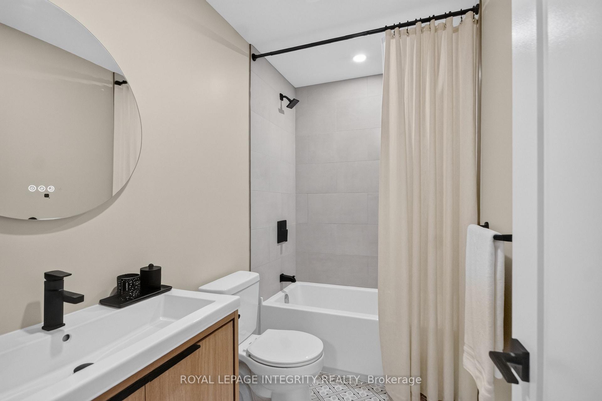 Photo 24 of 2698 Ulster Crescent, Ottawa, Riverside Park — HOMEH