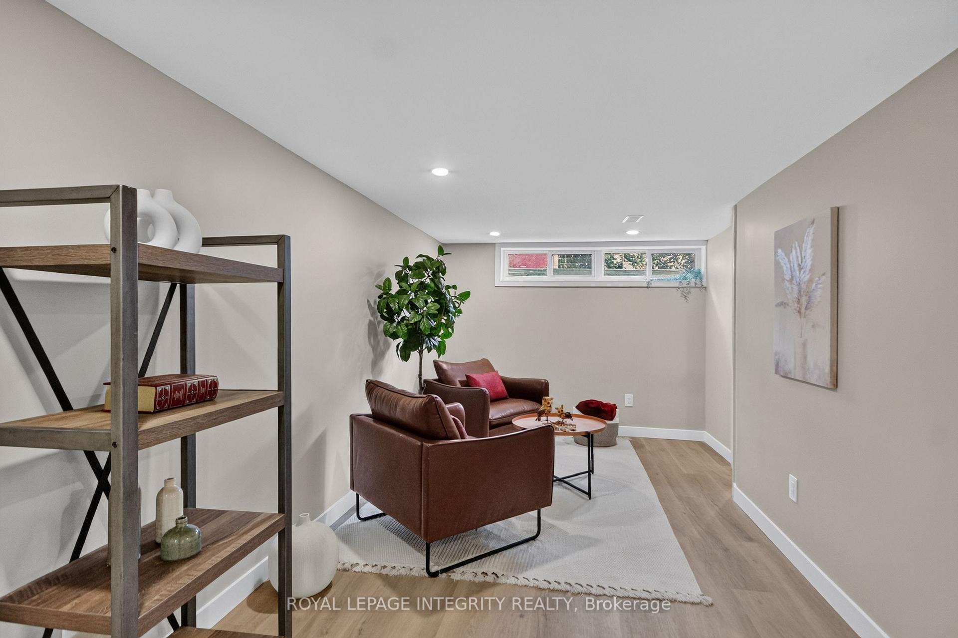 Photo 30 of 2698 Ulster Crescent, Ottawa, Riverside Park — HOMEH