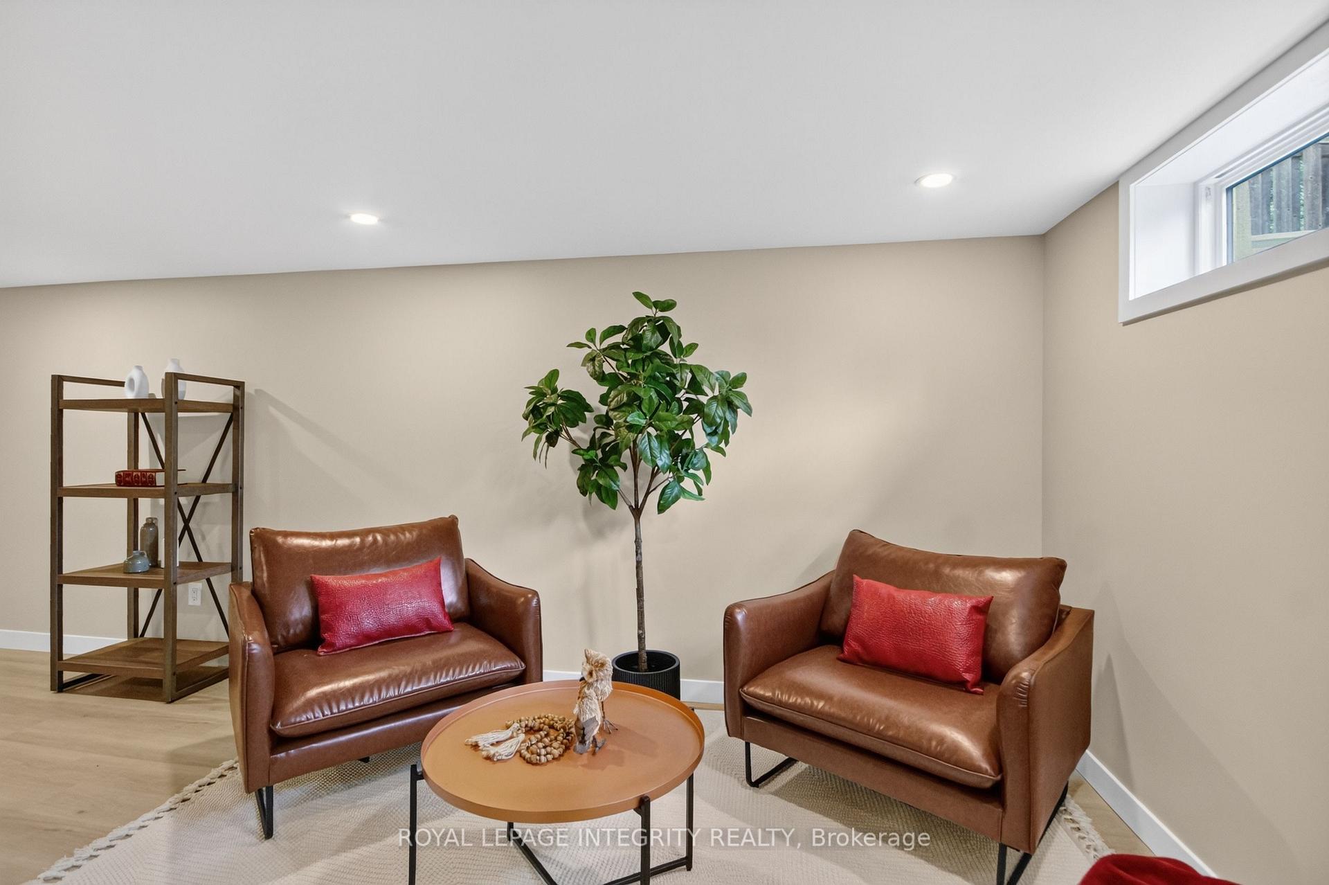 Photo 31 of 2698 Ulster Crescent, Ottawa, Riverside Park — HOMEH