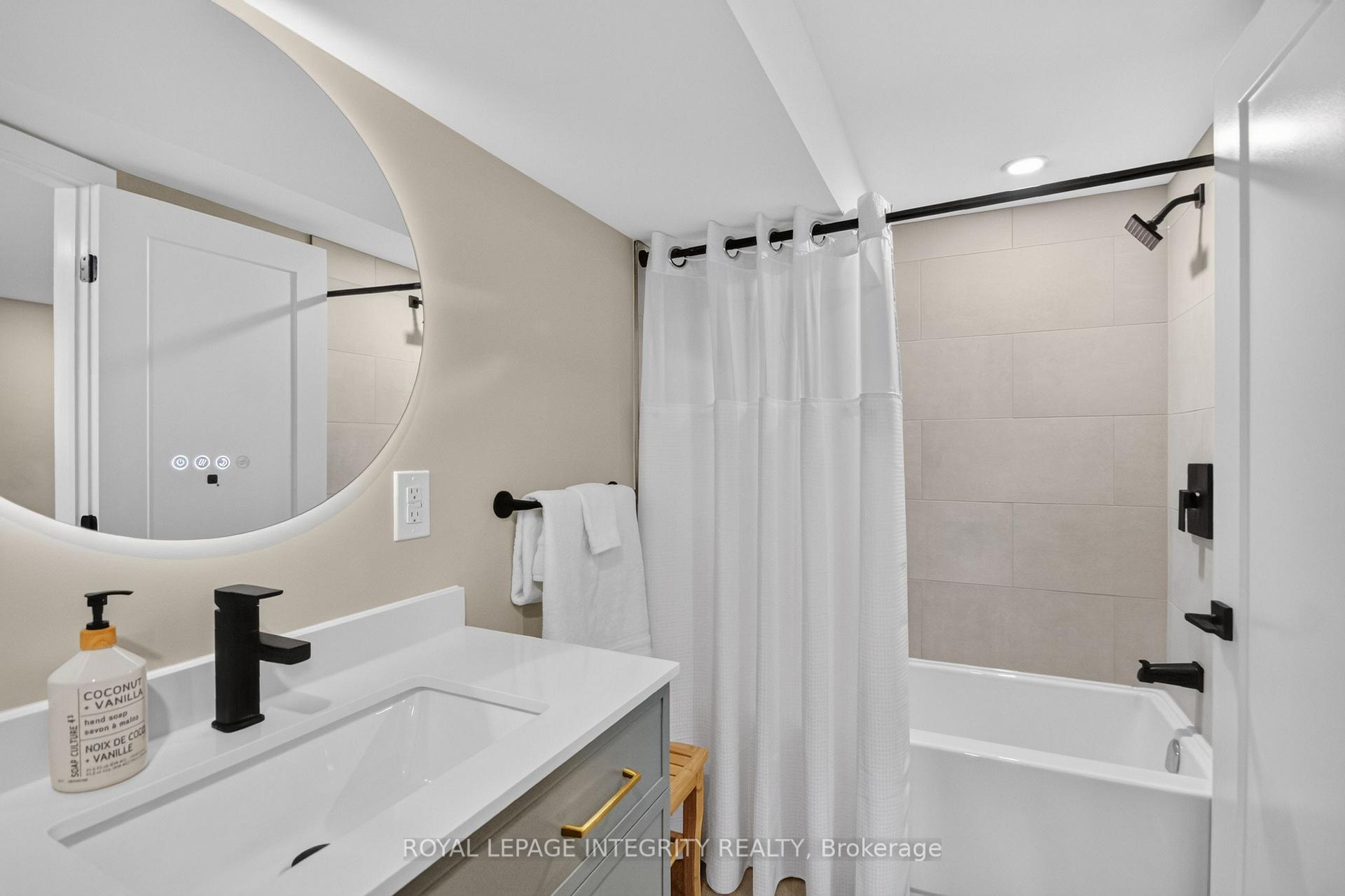 Photo 33 of 2698 Ulster Crescent, Ottawa, Riverside Park — HOMEH