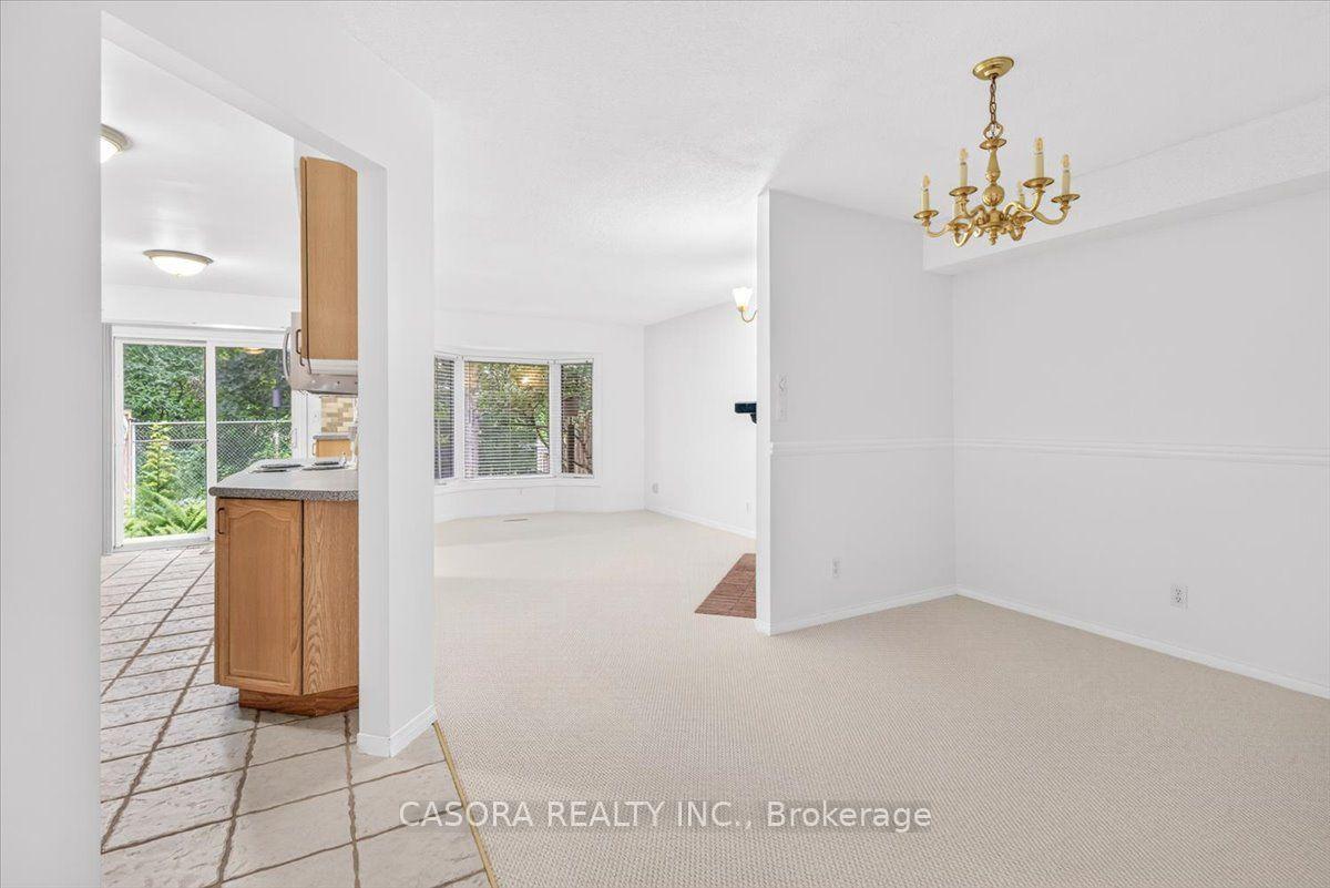 Photo 4 of Unit 25, 2230 Walkers Line, Burlington, Headon — HOMEH