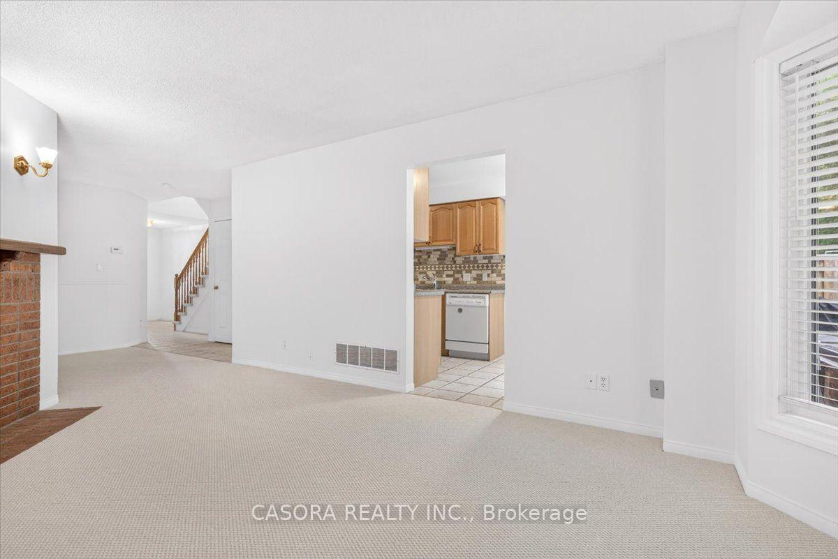Photo 13 of Unit 25, 2230 Walkers Line, Burlington, Headon — HOMEH