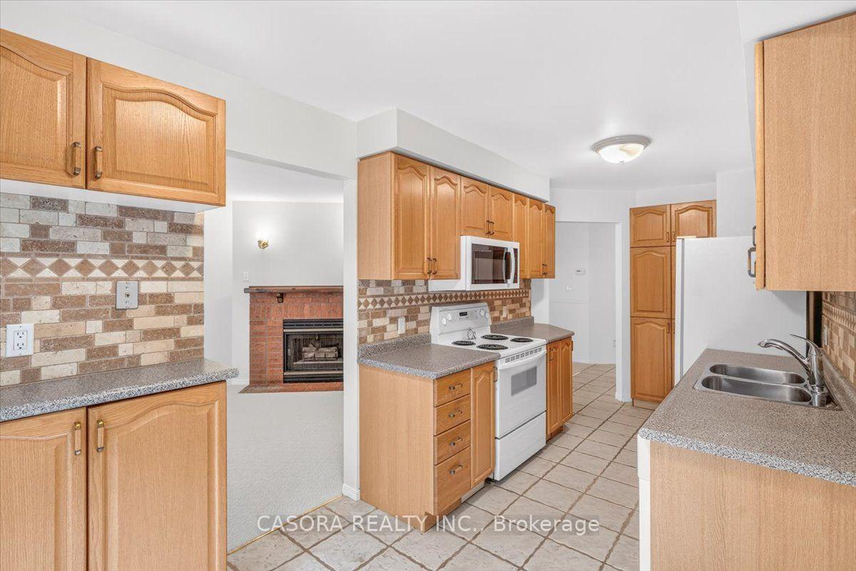 Photo 15 of Unit 25, 2230 Walkers Line, Burlington, Headon — HOMEH