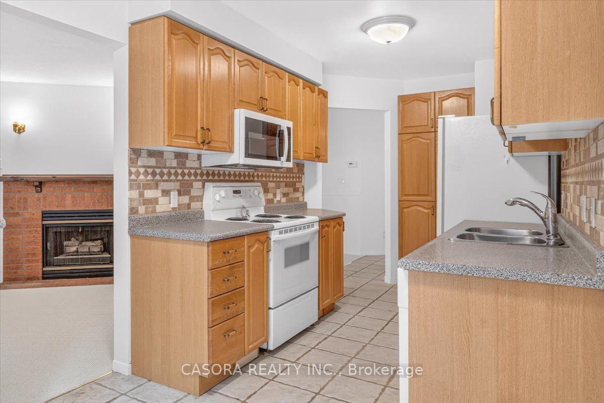 Photo 16 of Unit 25, 2230 Walkers Line, Burlington, Headon — HOMEH