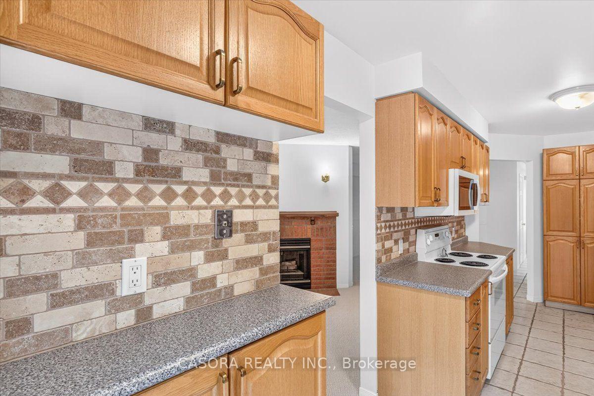 Photo 17 of Unit 25, 2230 Walkers Line, Burlington, Headon — HOMEH