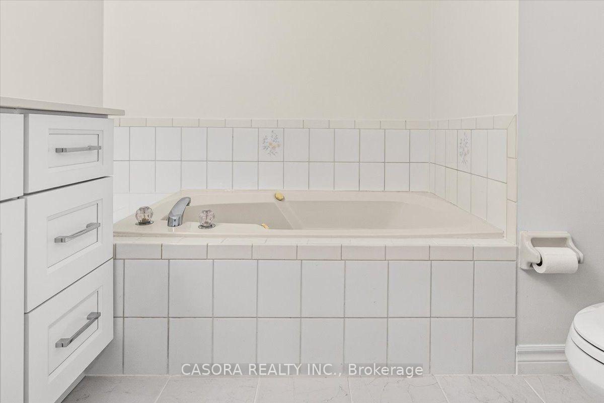 Photo 36 of Unit 25, 2230 Walkers Line, Burlington, Headon — HOMEH
