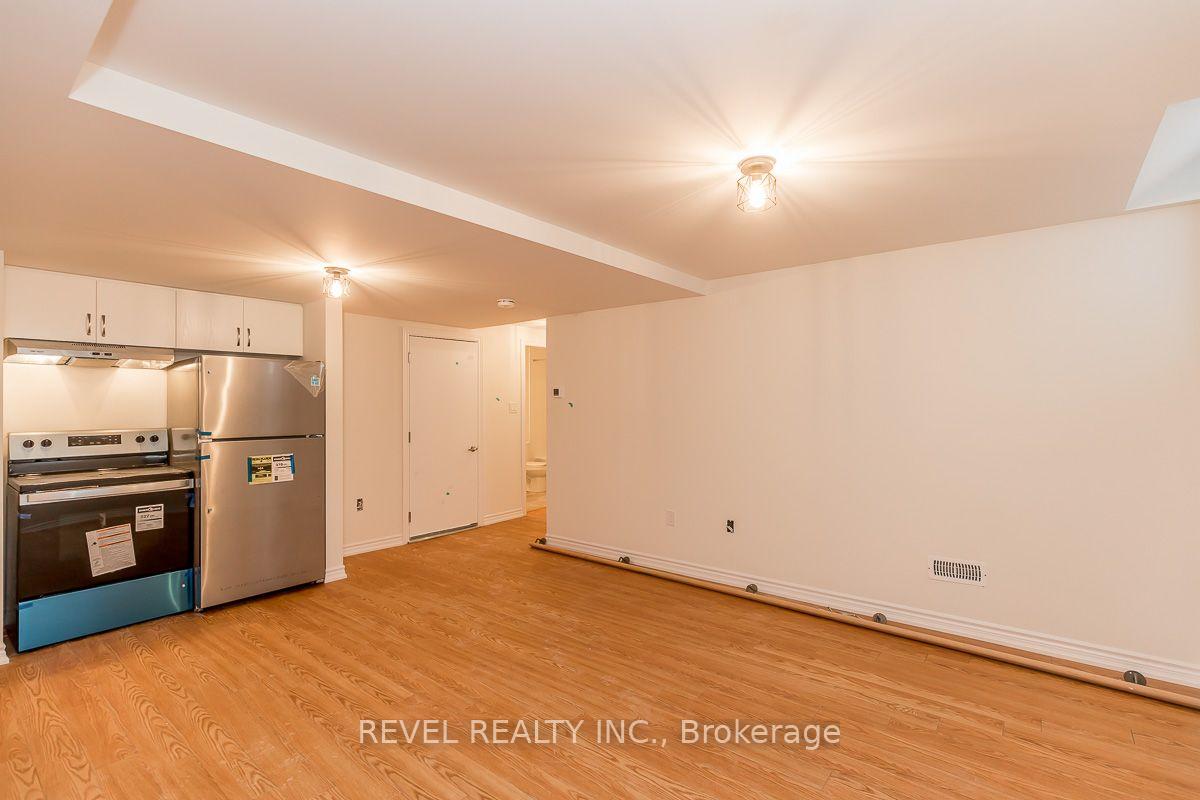 Photo 2 of Unit LOWER, 86 Nottingham Road, Barrie, Rural Barrie Southeast — HOMEH