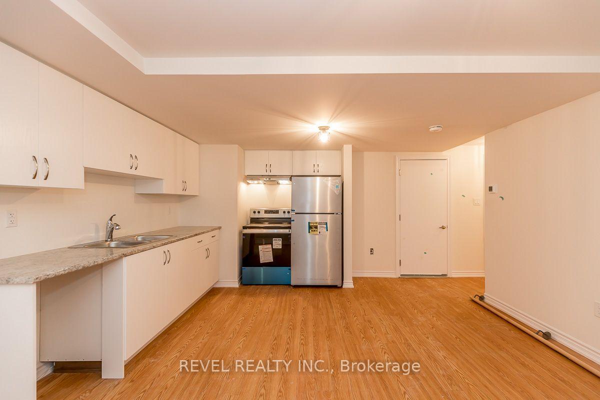 Photo 4 of Unit LOWER, 86 Nottingham Road, Barrie, Rural Barrie Southeast — HOMEH