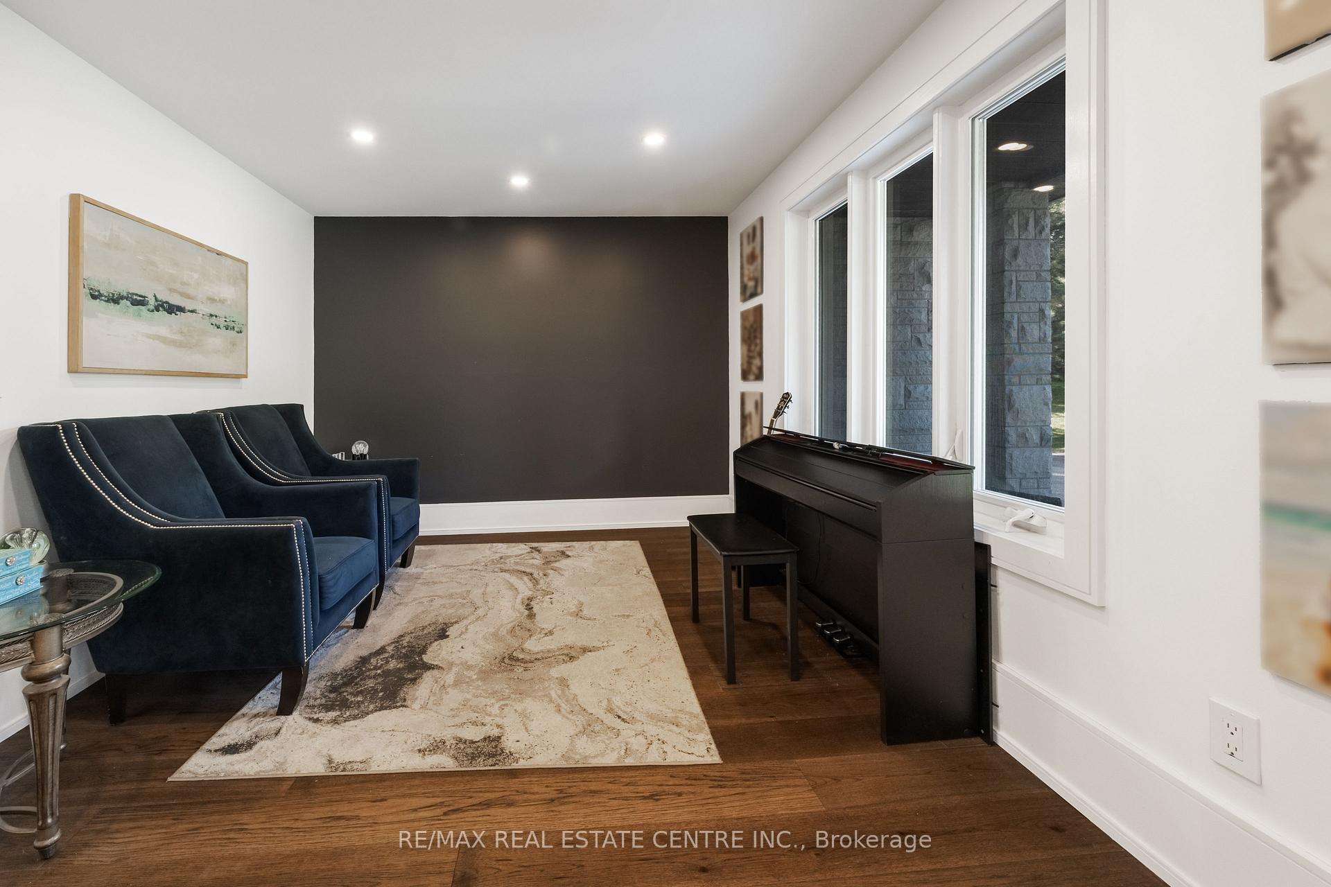 Photo 12 of 6 Country Lane Drive, Caledon, Palgrave — HOMEH