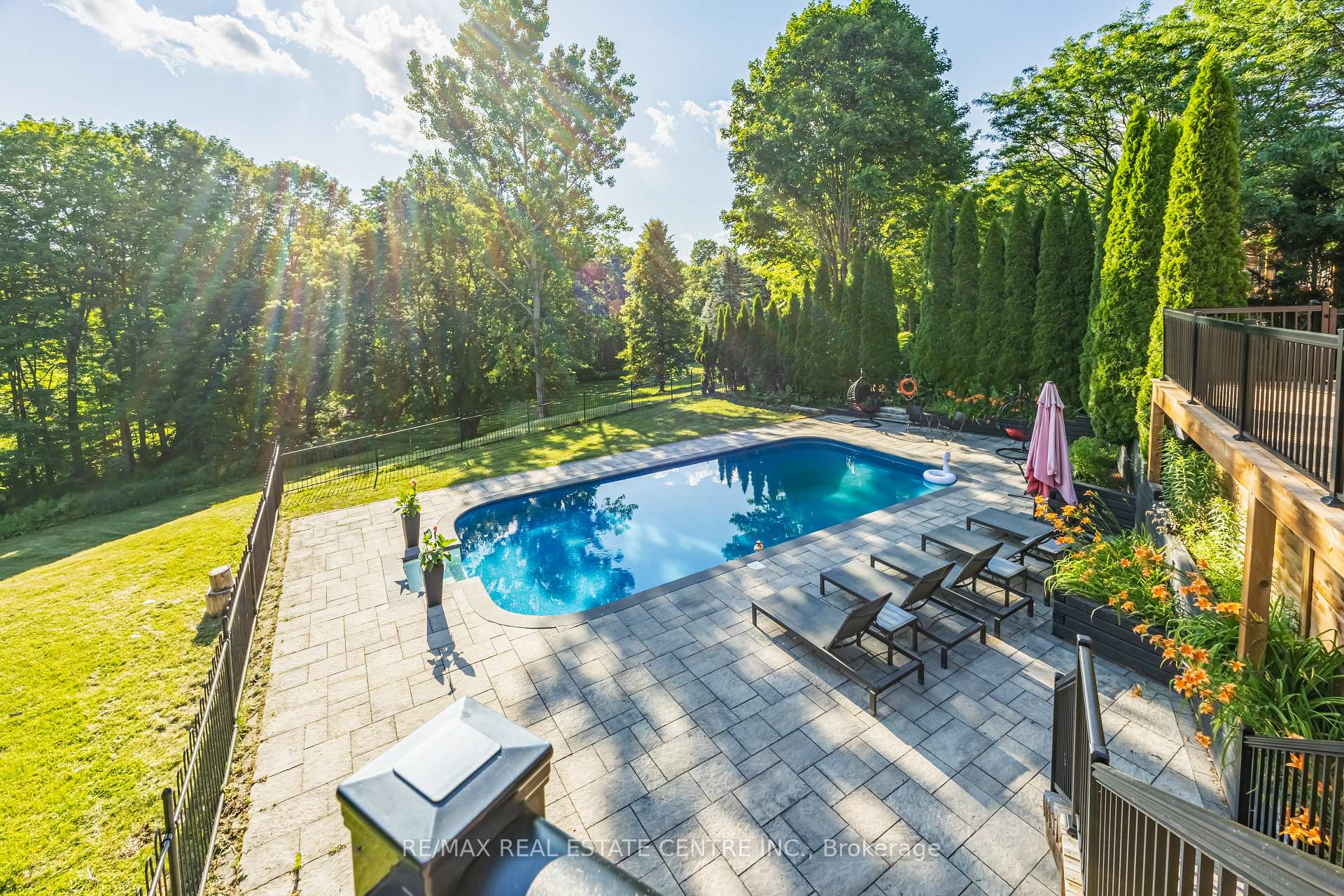 Photo 48 of 6 Country Lane Drive, Caledon, Palgrave — HOMEH