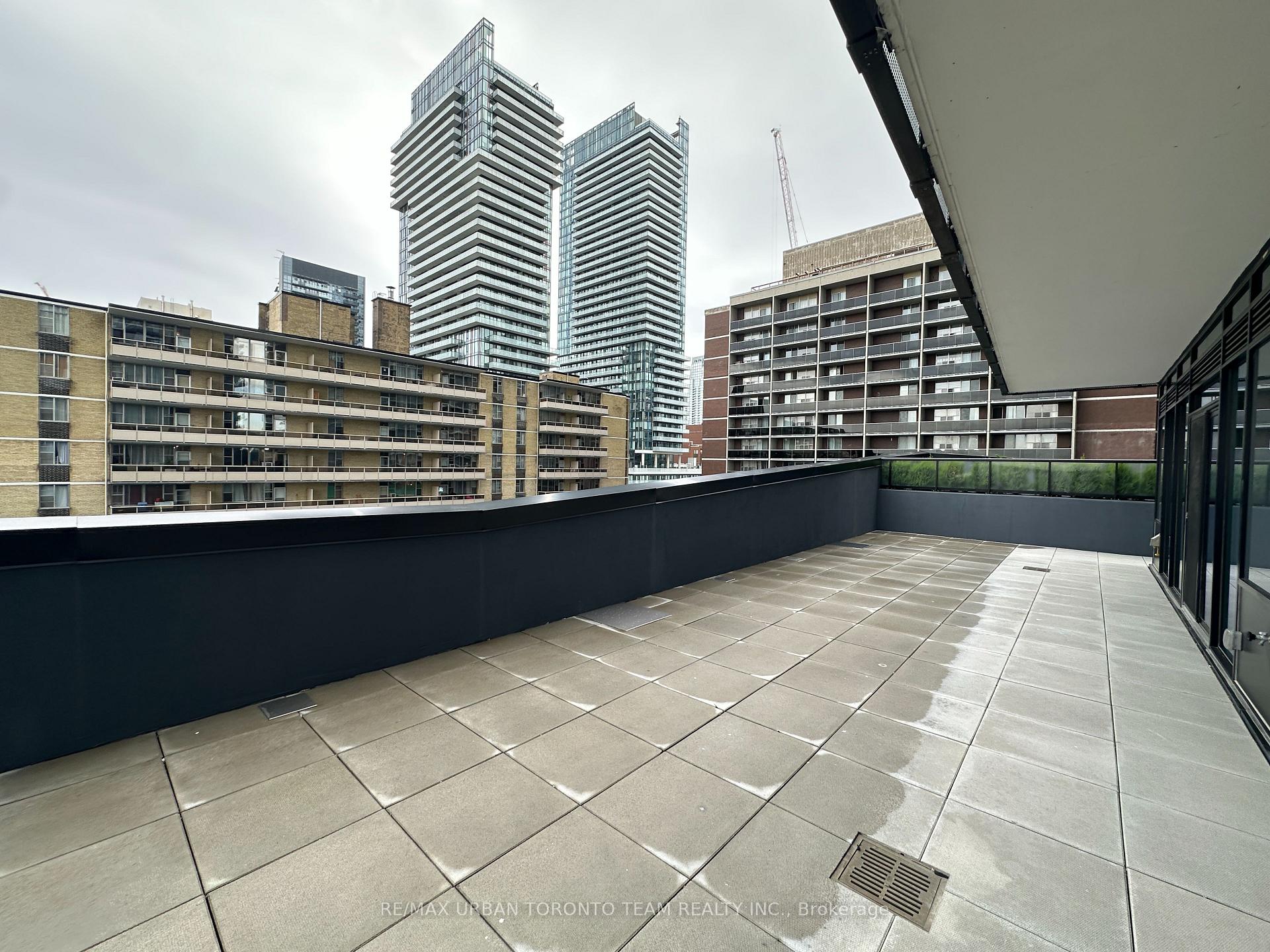 Photo 9 of Unit 901, 127 Broadway Avenue, Toronto, Mount Pleasant West — HOMEH