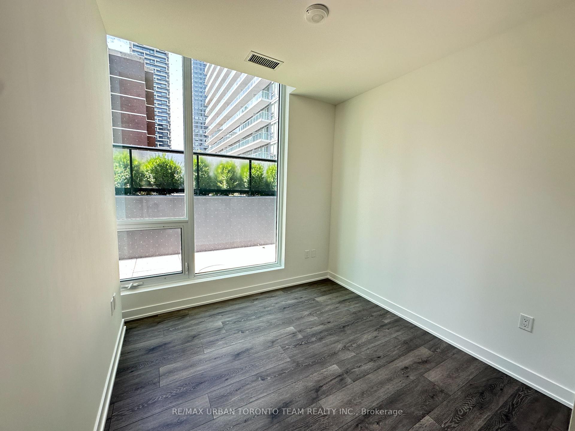 Photo 21 of Unit 901, 127 Broadway Avenue, Toronto, Mount Pleasant West — HOMEH