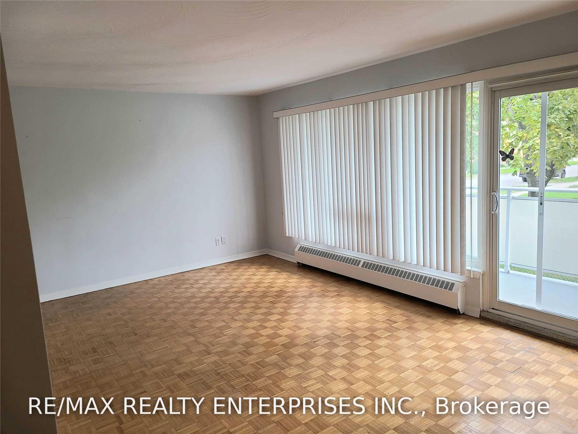 Photo 3 of Unit 3, 54 Rabbit Lane, Etobicoke, Eringate-Centennial-West Deane — HOMEH
