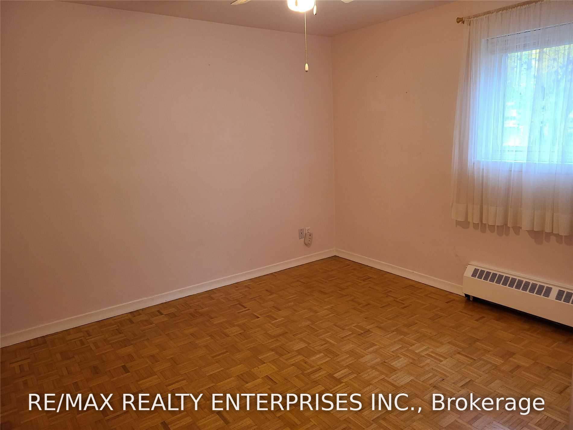 Photo 5 of Unit 3, 54 Rabbit Lane, Etobicoke, Eringate-Centennial-West Deane — HOMEH