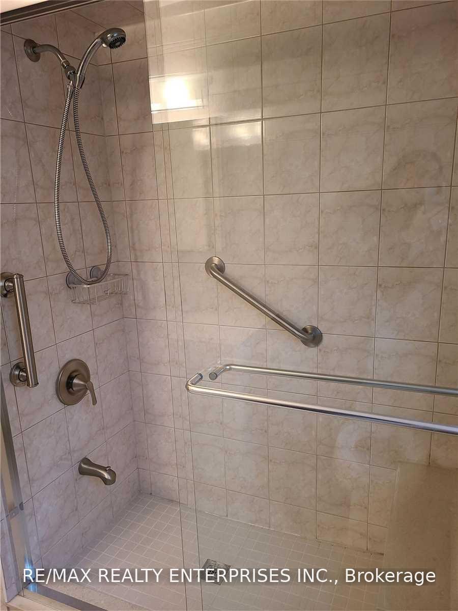 Photo 8 of Unit 3, 54 Rabbit Lane, Etobicoke, Eringate-Centennial-West Deane — HOMEH